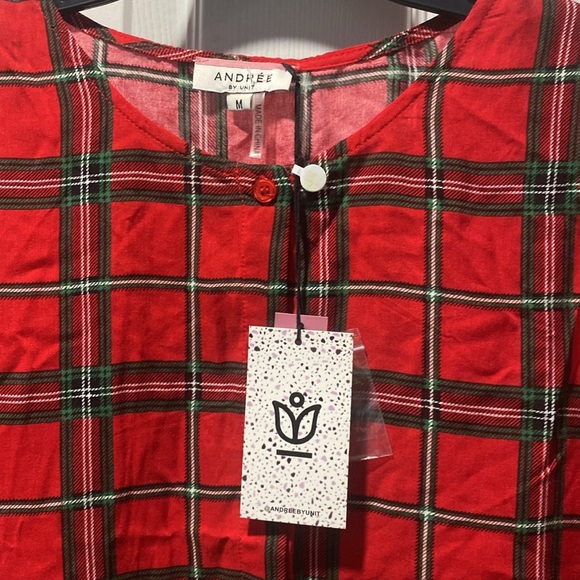 Andree by Unit • Red Tartan Plaid Babydoll Short Sleeve Blouse Size M ( D- 2) - Picture 2 of 7